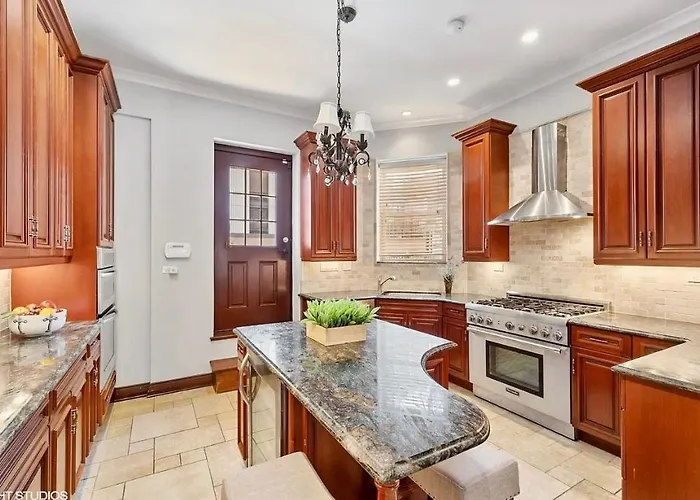 Casa de férias Spectacular Gilded Age 6 Bedroom Gold Coast Mansion With Deck Chicago